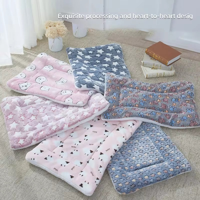 Cozy Flannel Pet Sleeping Mat - Ultimate Comfort Dog Bed for Small to Large Dogs - Perfect Winter Blanket!